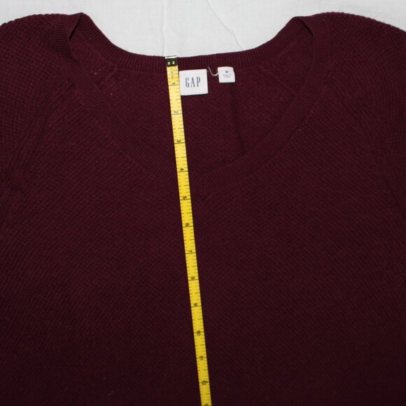 Old Navy High/Low Raglan Long Sleeve Thermal Burgundy V-Neck Sweater - Medium - Picture 8 of 11